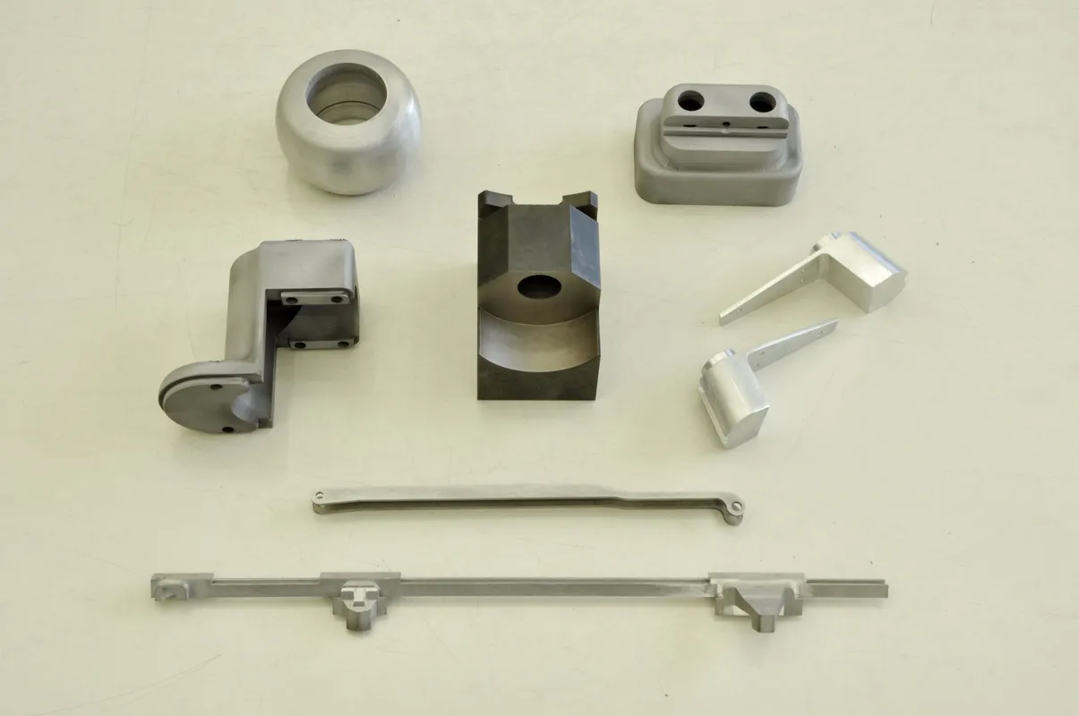 prodotto con centro lavoro cnc 